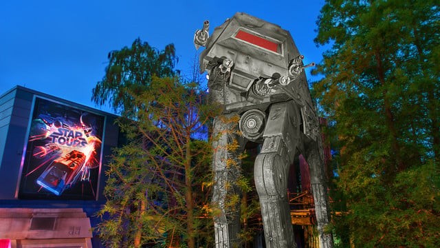 Star Tours: The Adventure Continues. © Disney