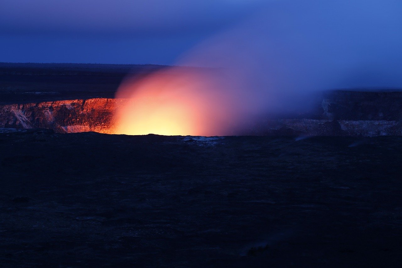 We know you’ve already heard about the Kilauea volcano erupting in Hawaii this month and you might have seen images of the phenomenon, but what does that mean for people’s travel plans? Read on for a full explanation of how the volcano has impacted the state along with airport, hotel, and park updates.