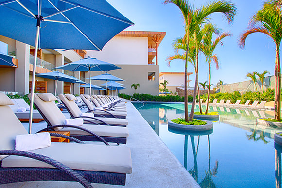 At Funjet, we believe luxury and fun go hand-in-hand. At the breathtaking Marival Armony Punta De Mita, you get the best of both worlds.