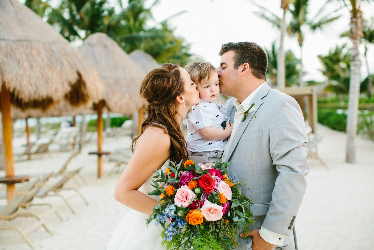 This gorgeous, tropical-themed destination wedding in Cancun, Mexico is definitely a trend-setter for 2017. Discover the full story by Wedding Concierge Ashley herself for a true first-hand experience!