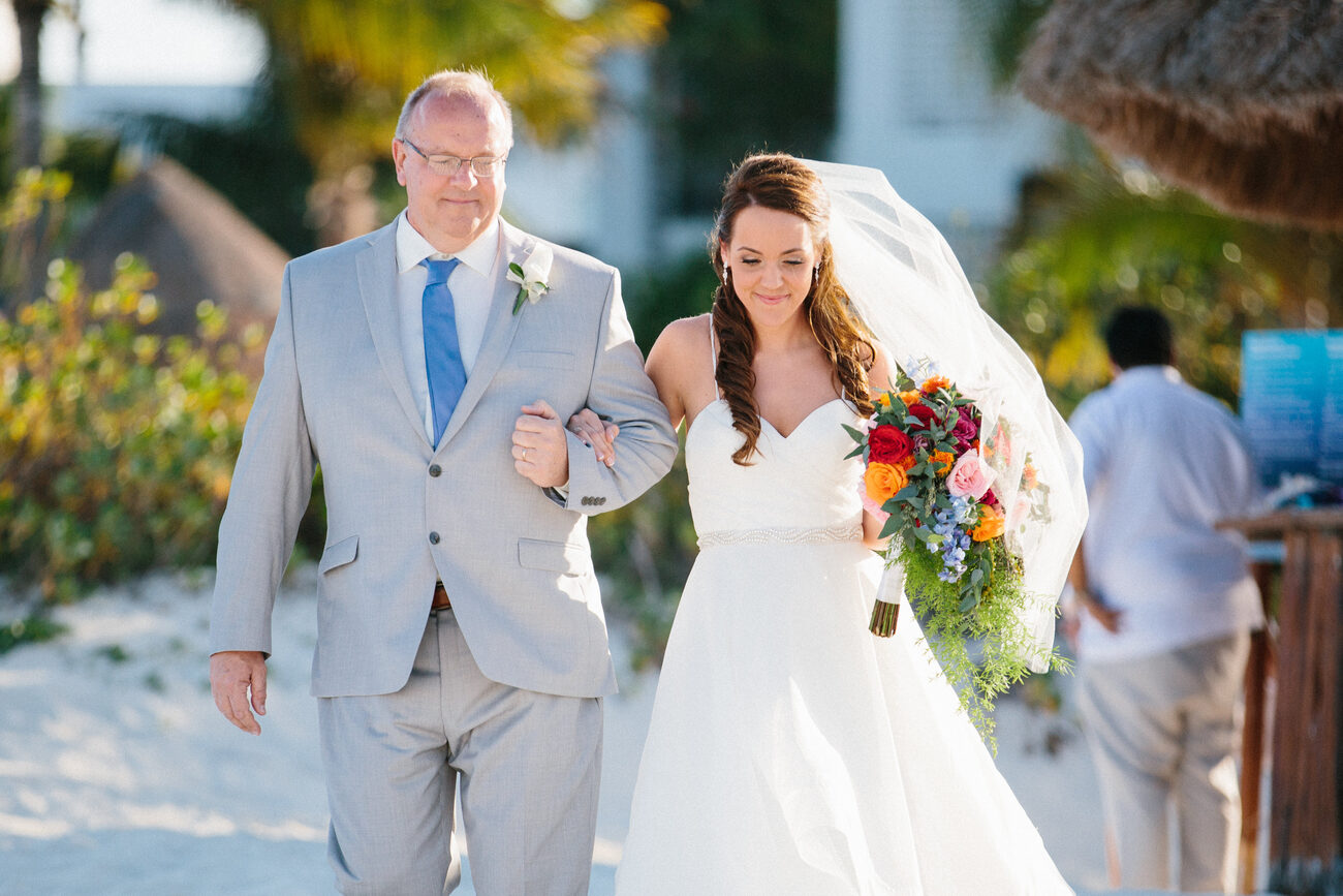 This gorgeous, tropical-themed destination wedding in Cancun, Mexico is definitely a trend-setter for 2017. Discover the full story by Wedding Concierge Ashley herself for a true first-hand experience!