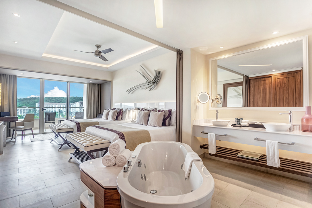 Luxury-Presidential-Ocean-View-One-Bedroom-Suite-Royalton-Blue-Waters