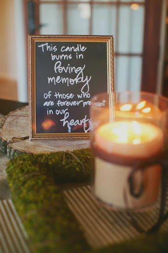 Candle-in-Honor-of-Those-We-Love