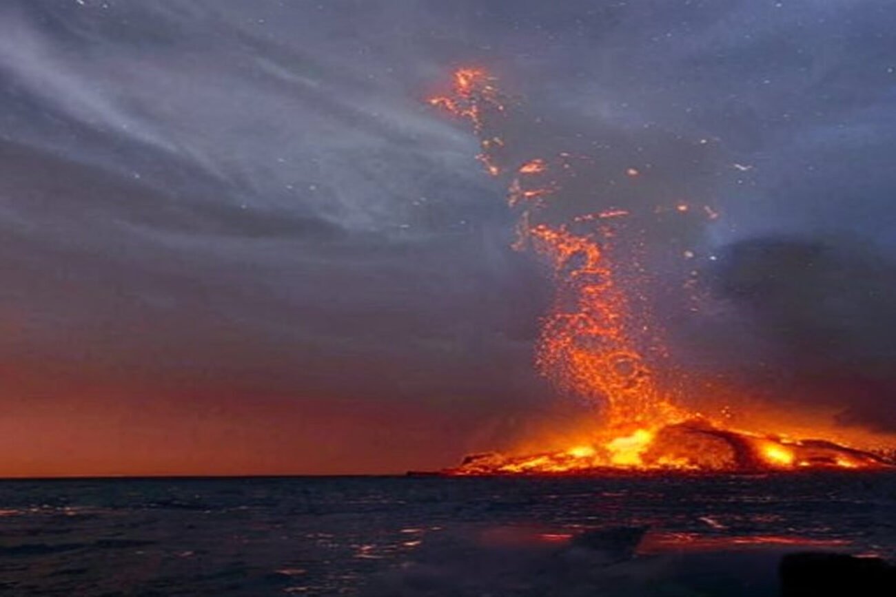 Hawaii-Volcano.jpeg